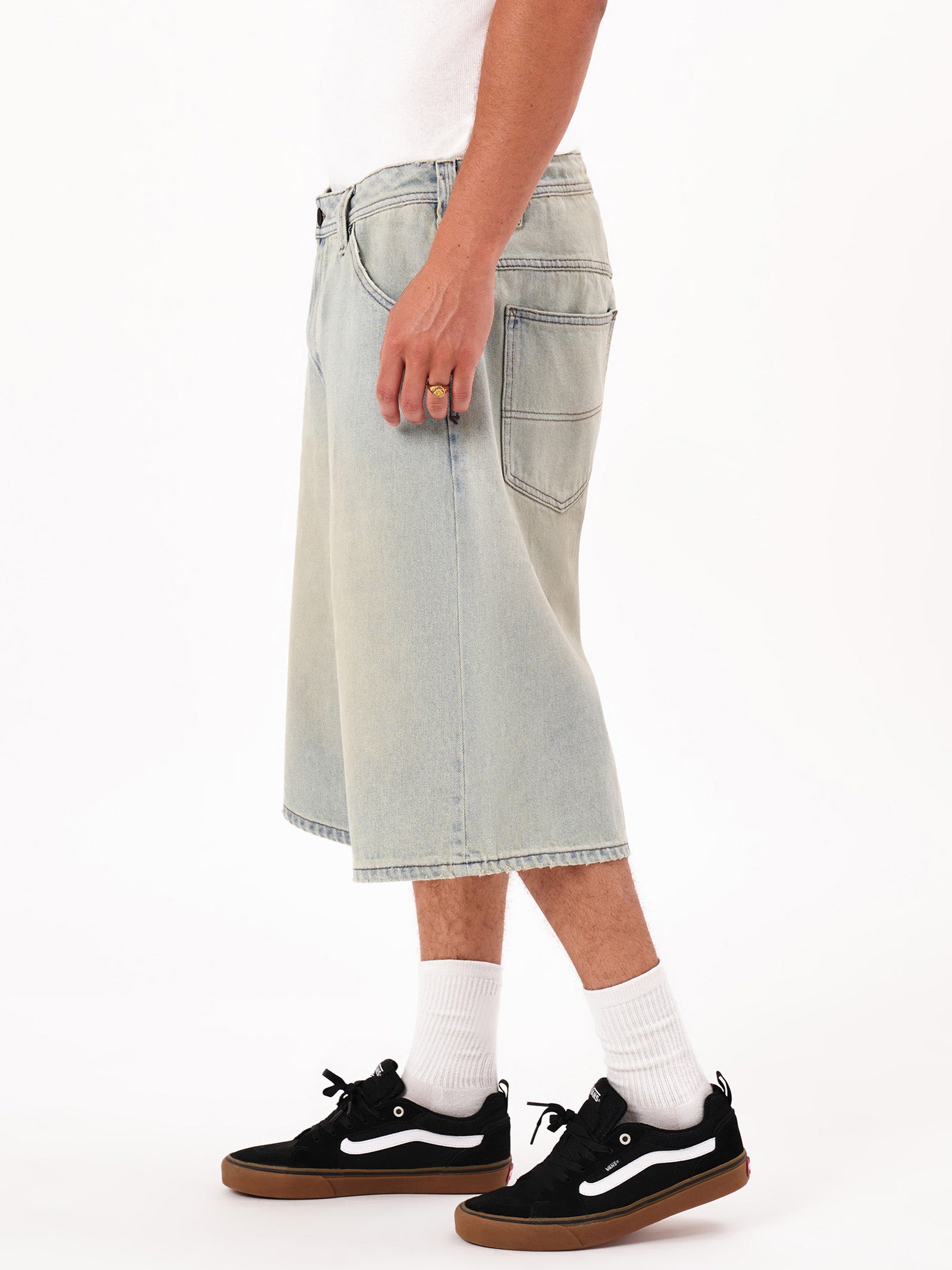 A6 Big Baggy Short Milo Jorts