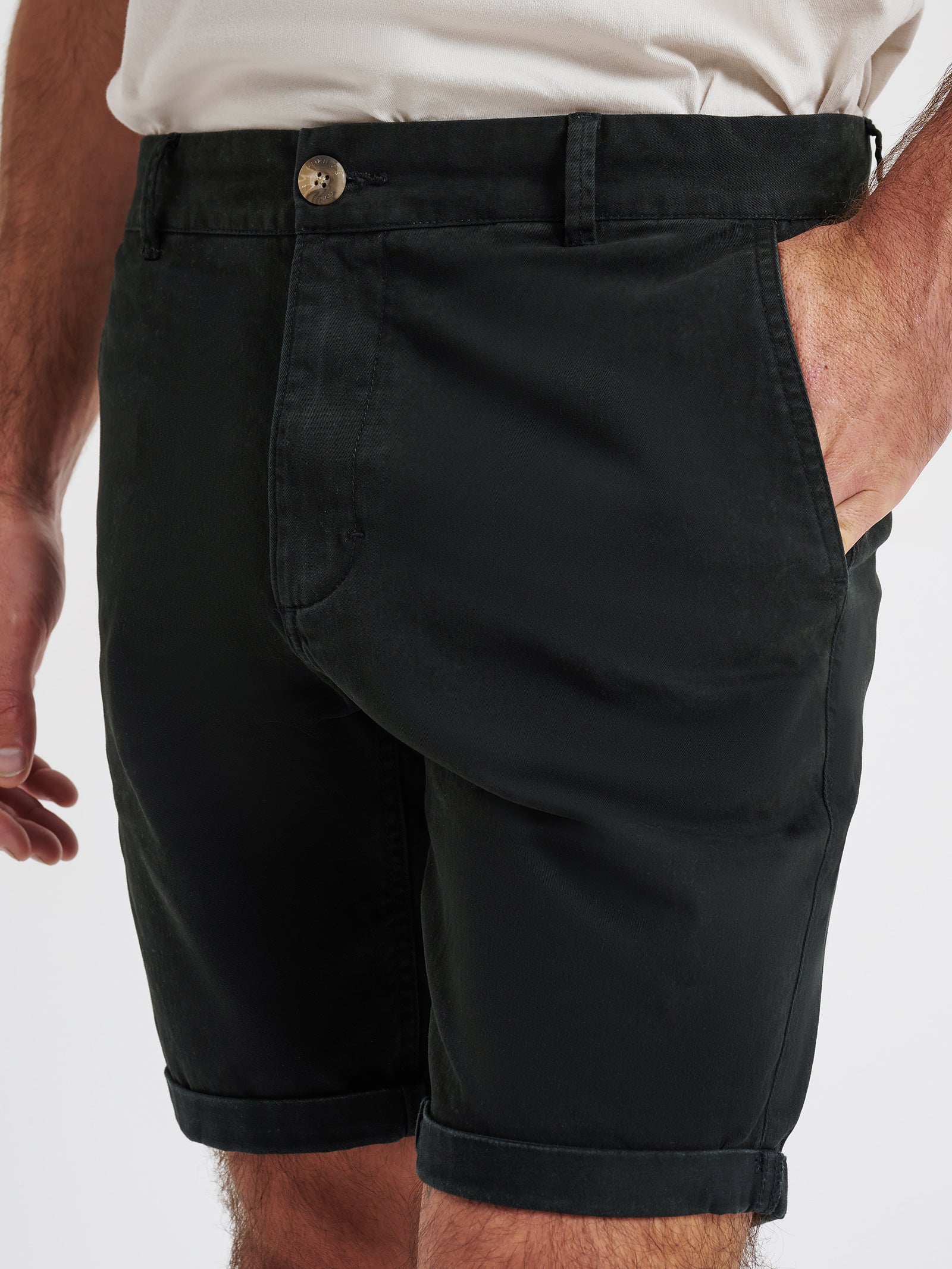 Ellis Chino Short In Black