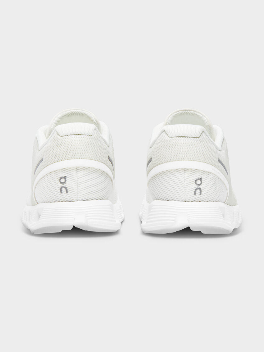 Womens Cloud 5 Sneakers in Undyed White/White