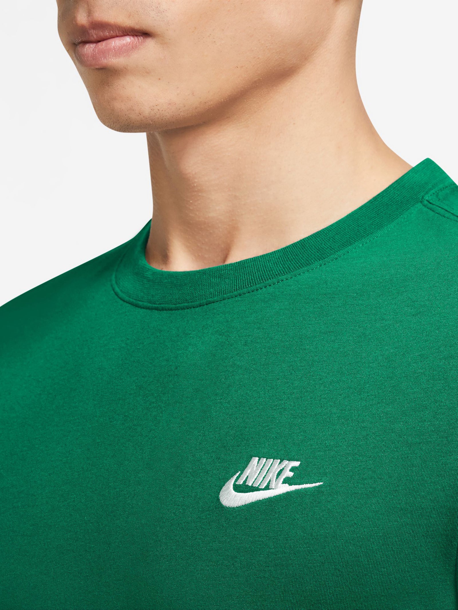 Sportswear Club T-Shirt in Malachite