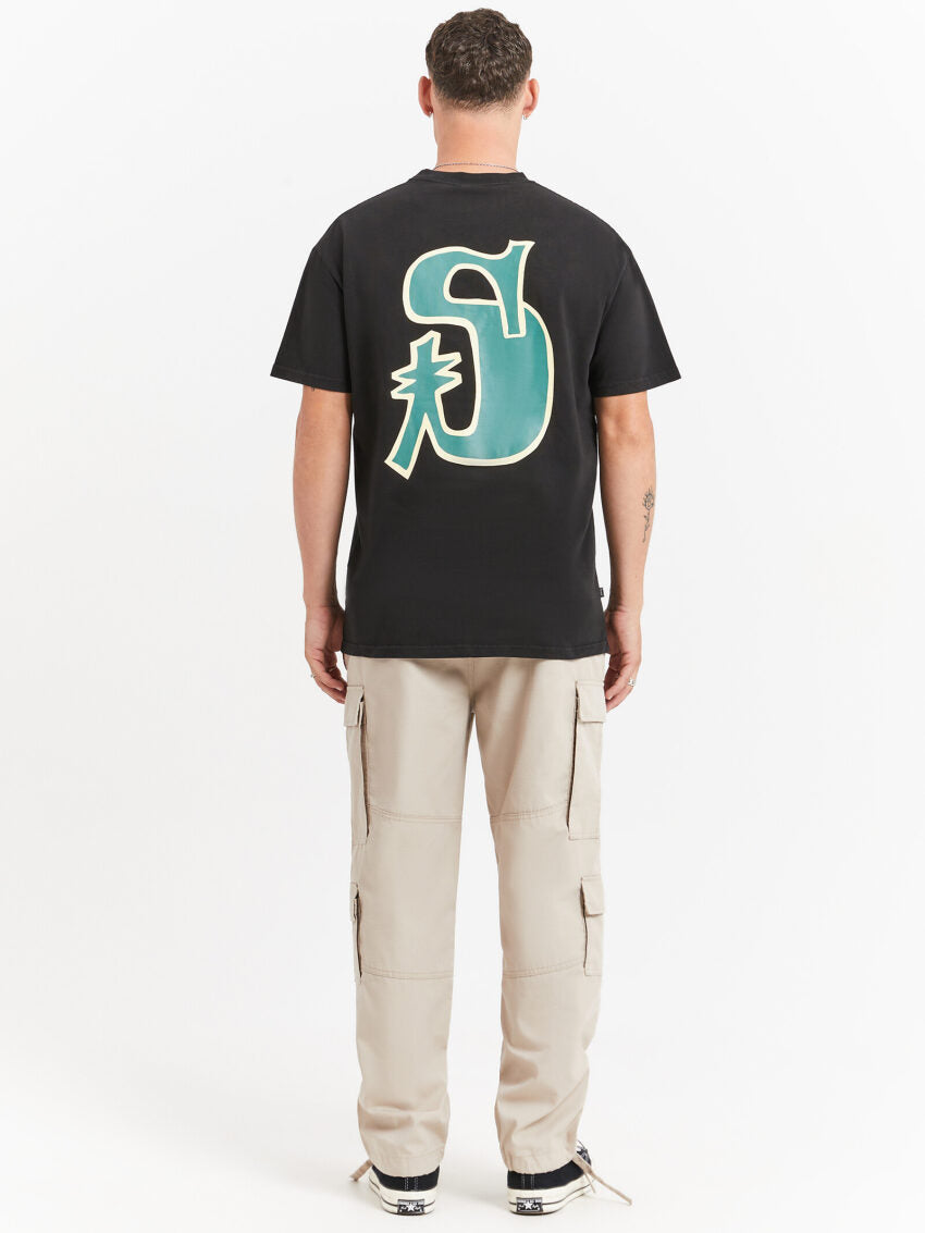 Big S Heavyweight Short sleeve T-Shirt in Pigment Black