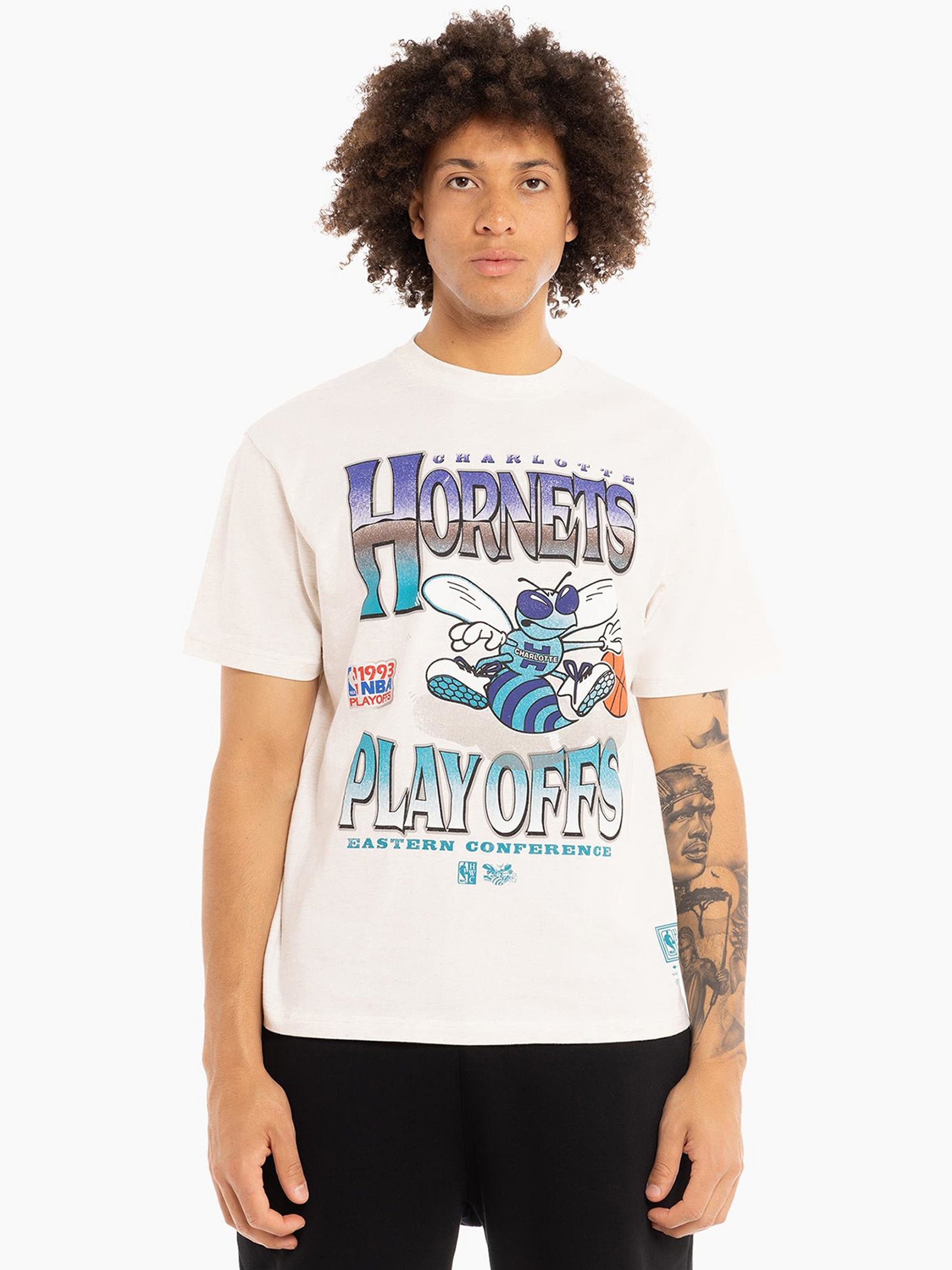 Chrome Hornets 1993 NBA Playoffs T-Shirt in White Marle