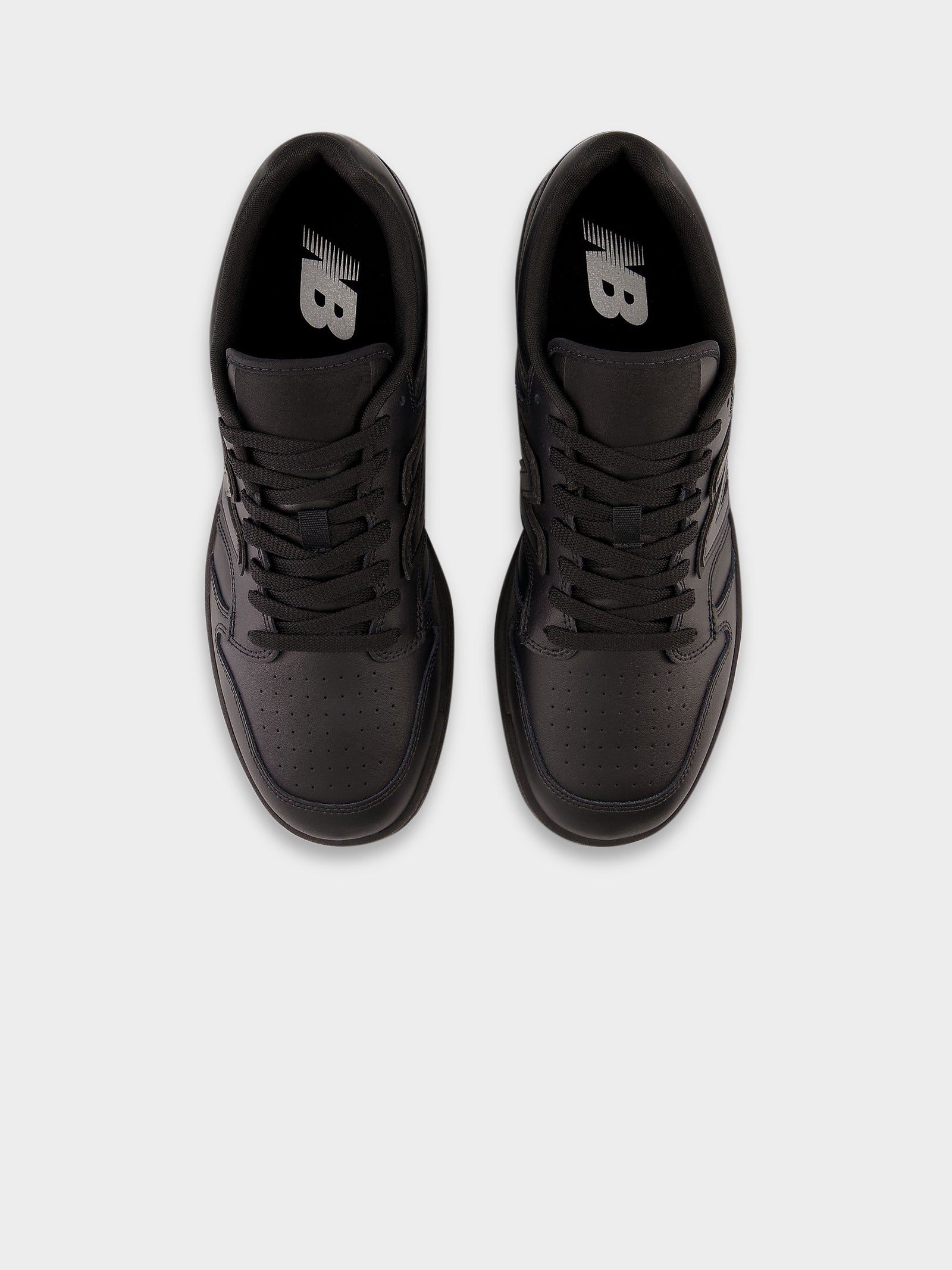 Unisex 480 Sneakers in Black