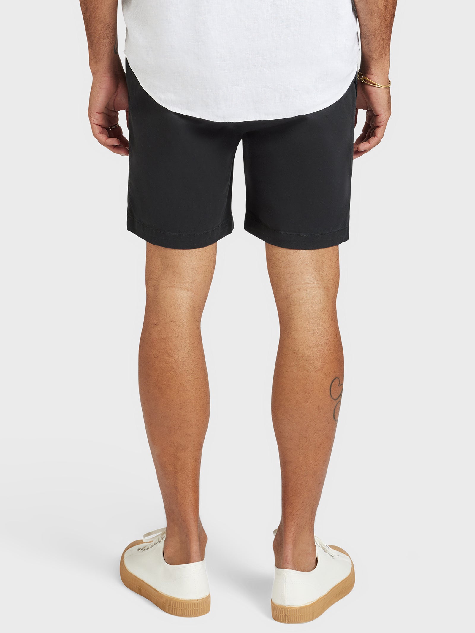 Volley Shorts in Black