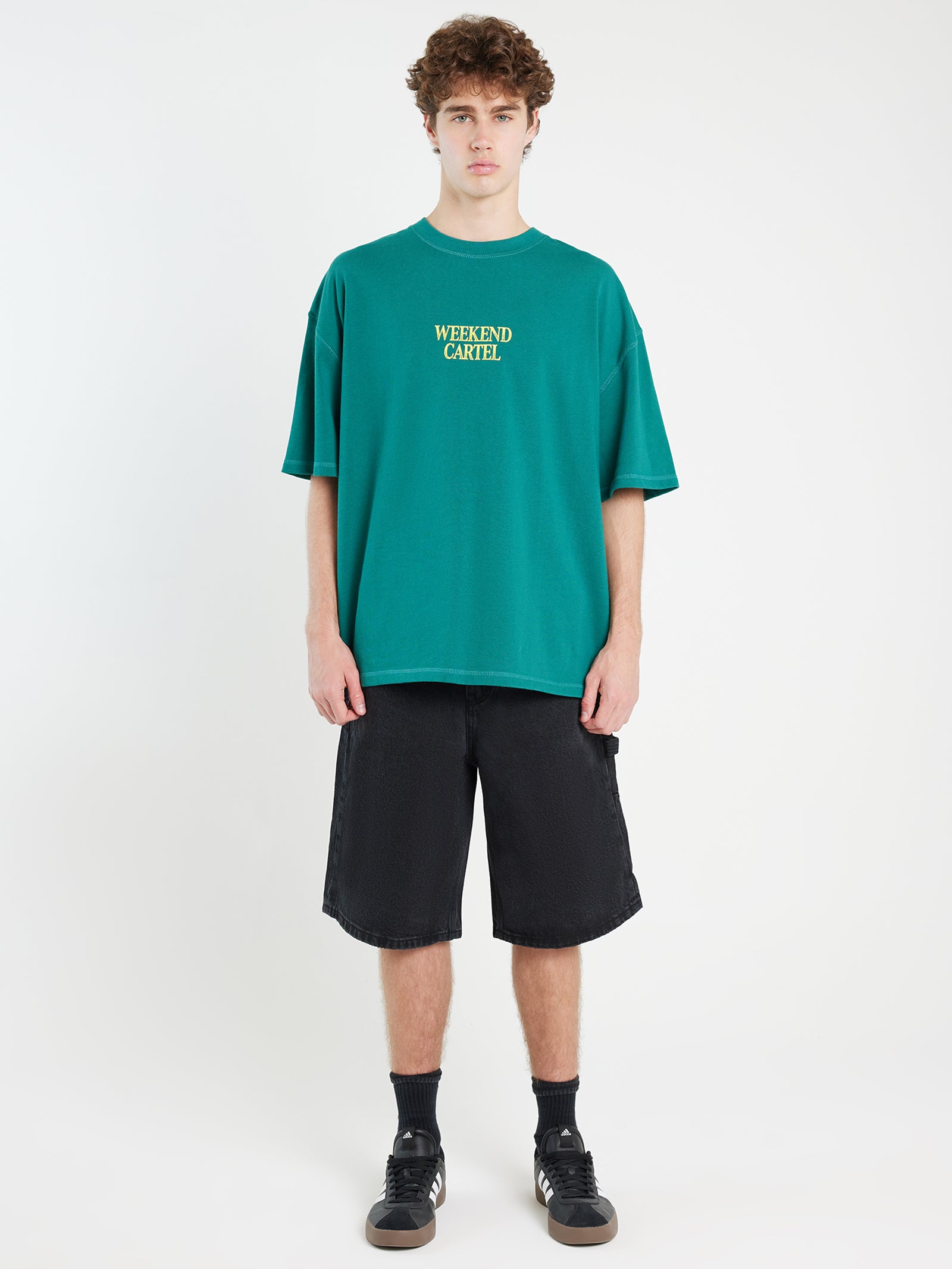 Brain Vs Broom Tee - Teal Green