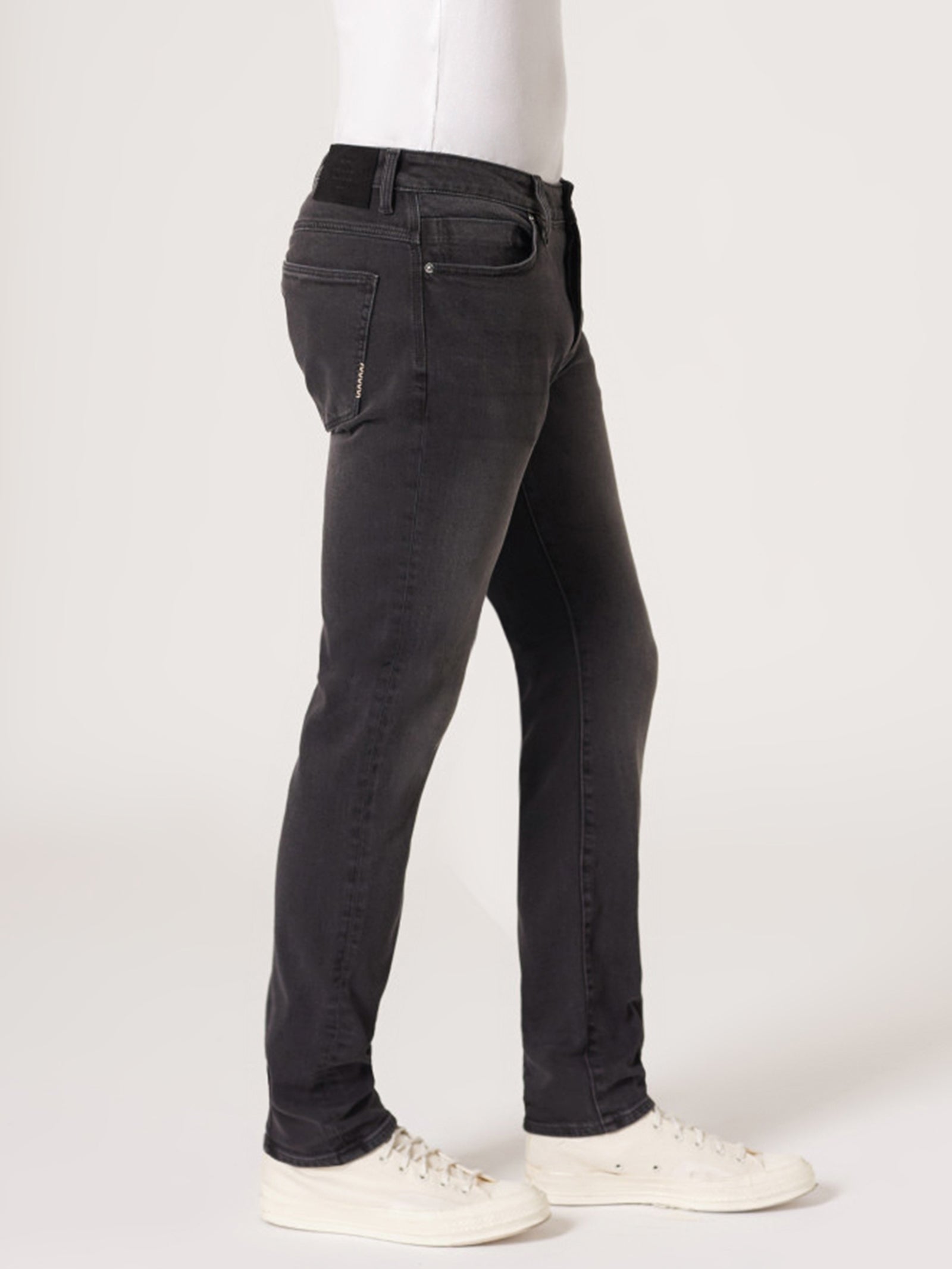 Lou Slim Jeans in Moonshake