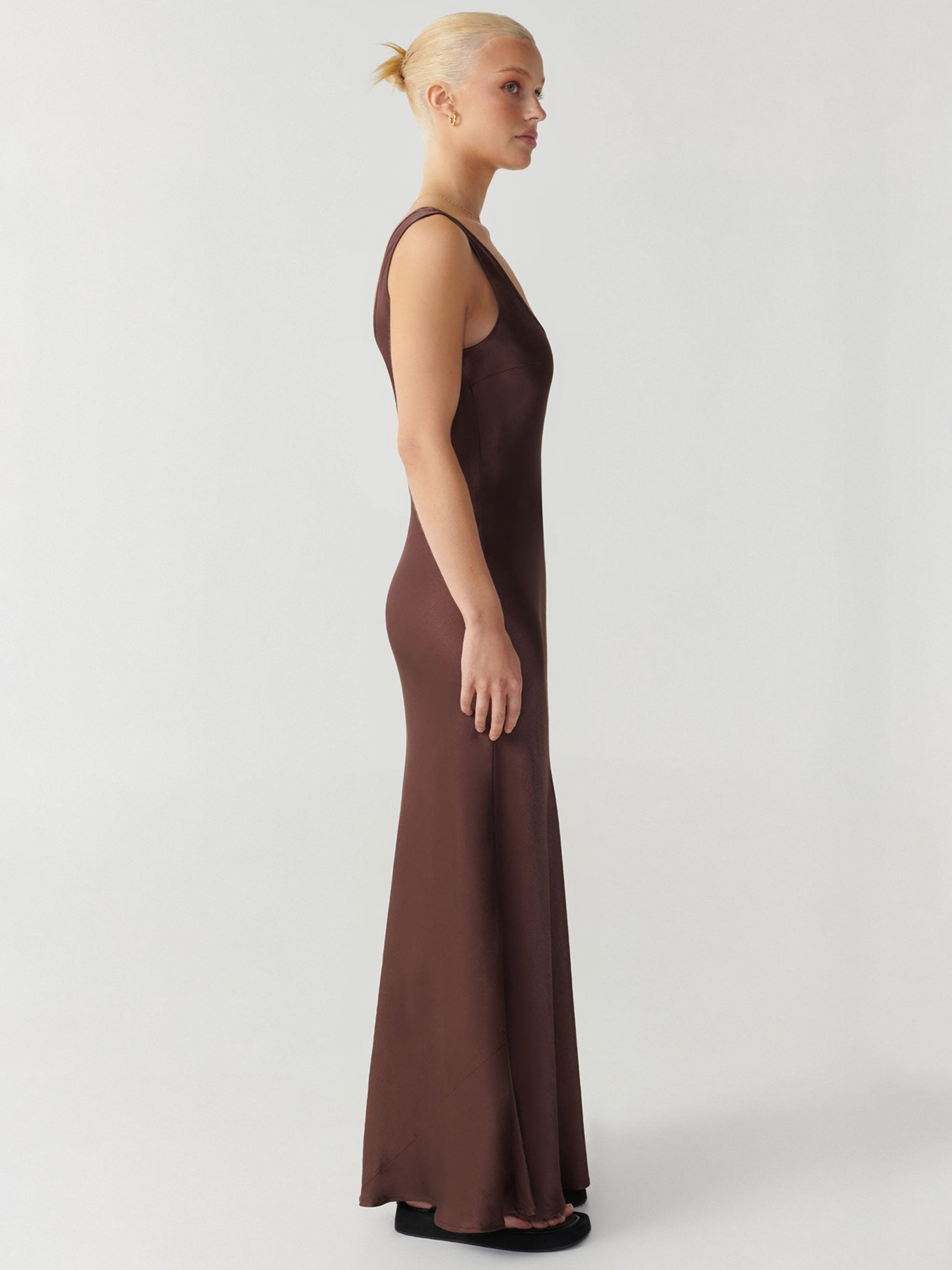 Jones Midi Dress in Dark Oak