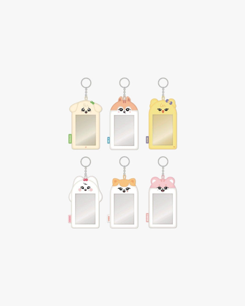 MINiVE Photocard Holder Keyring (6 Styles)