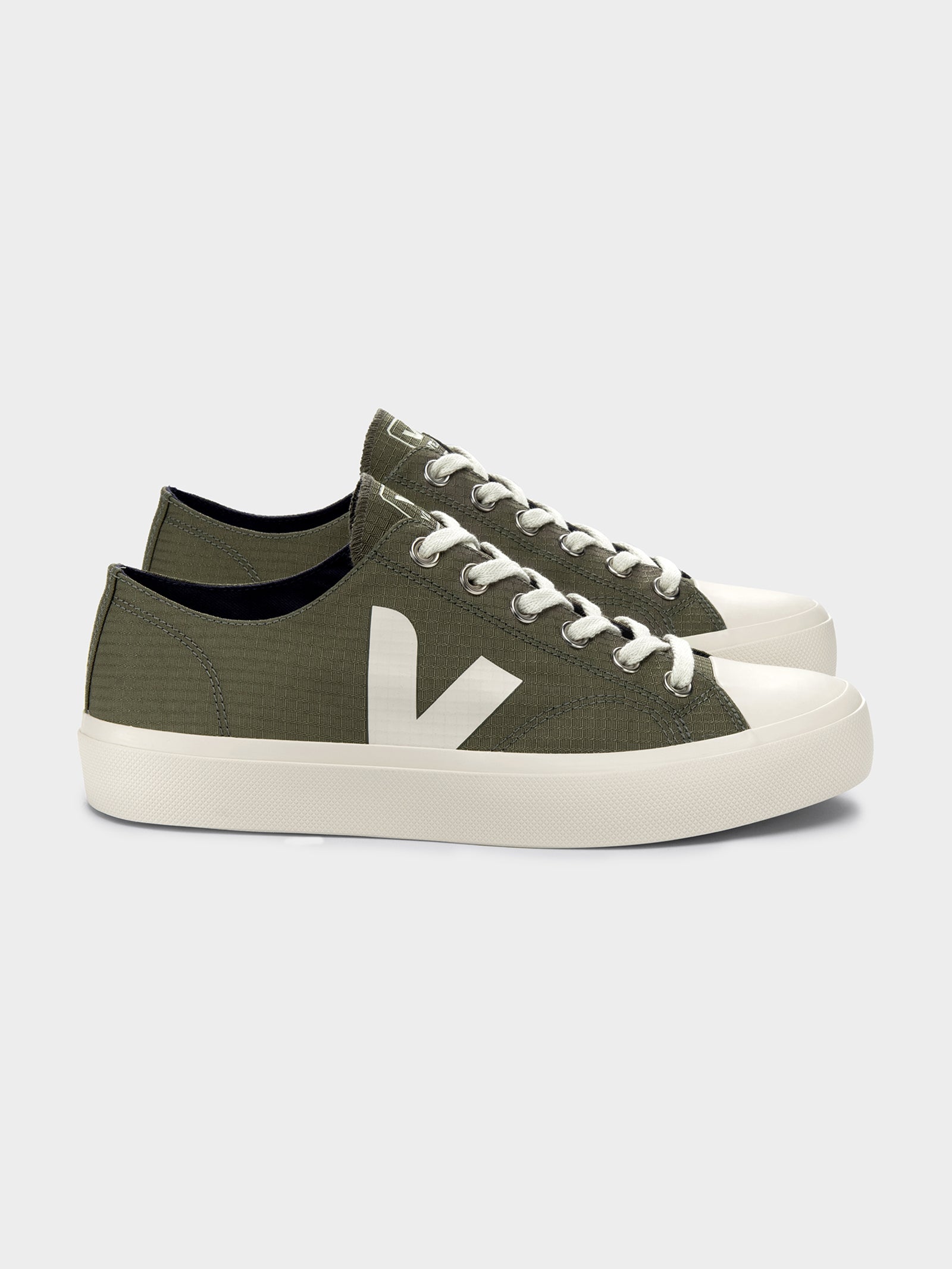 Mens Wata II Low Sneakers in Khaki Green & White