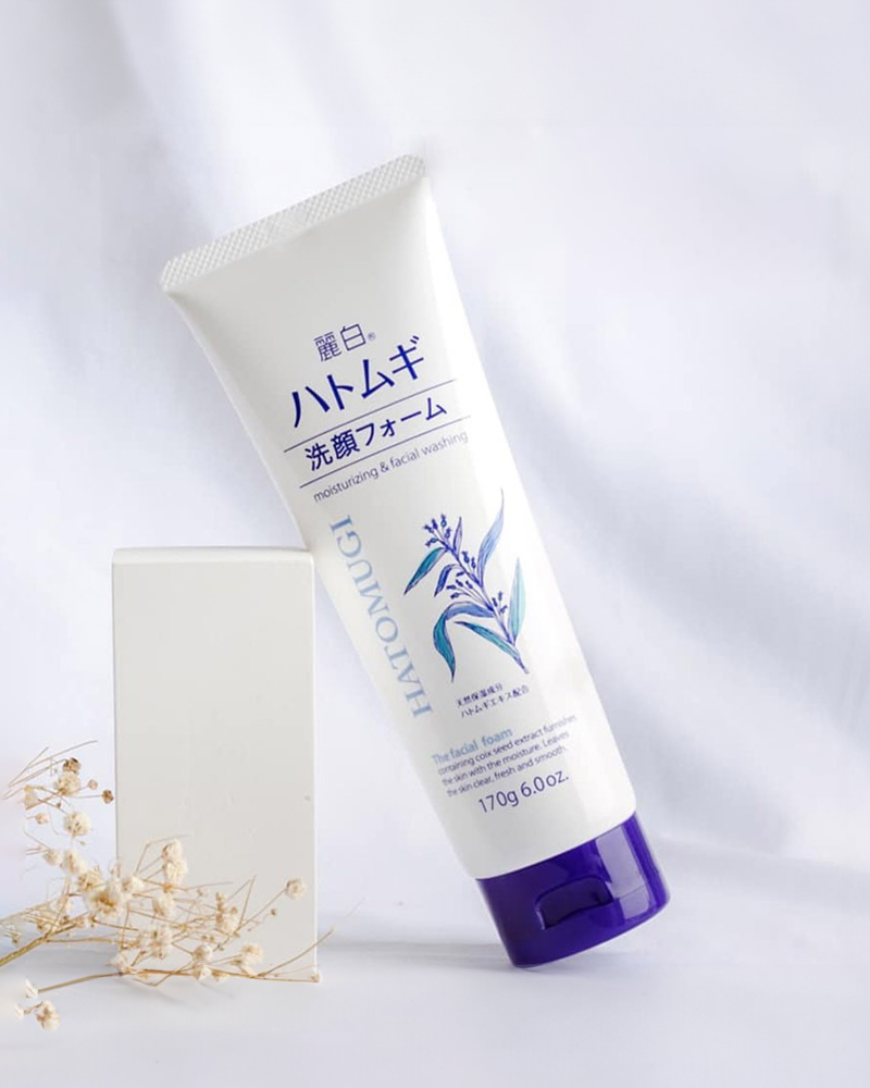 Reihaku Hatomugi Moisturizing & Facial Washing Foam