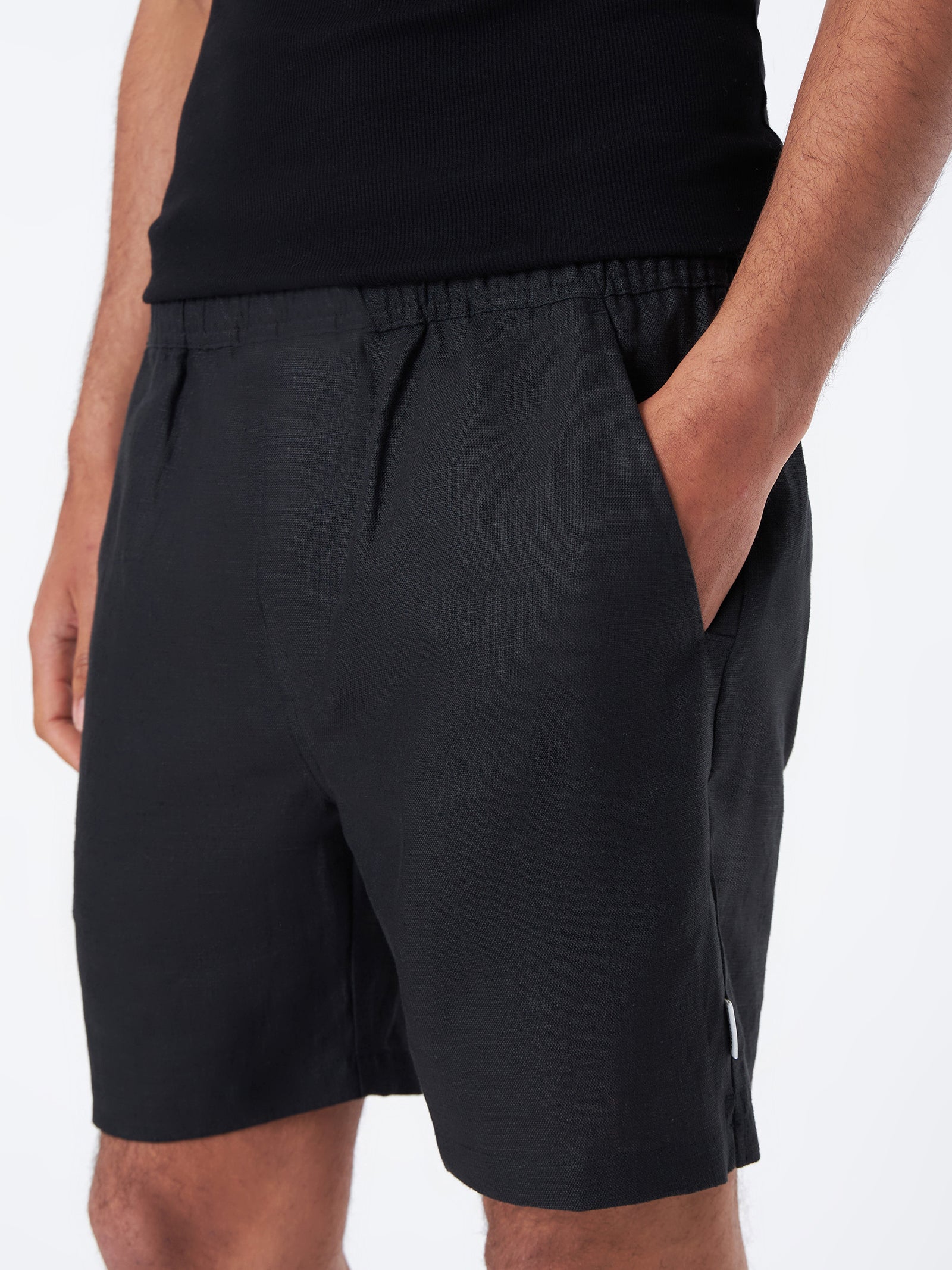 Luca Linen Short In Black