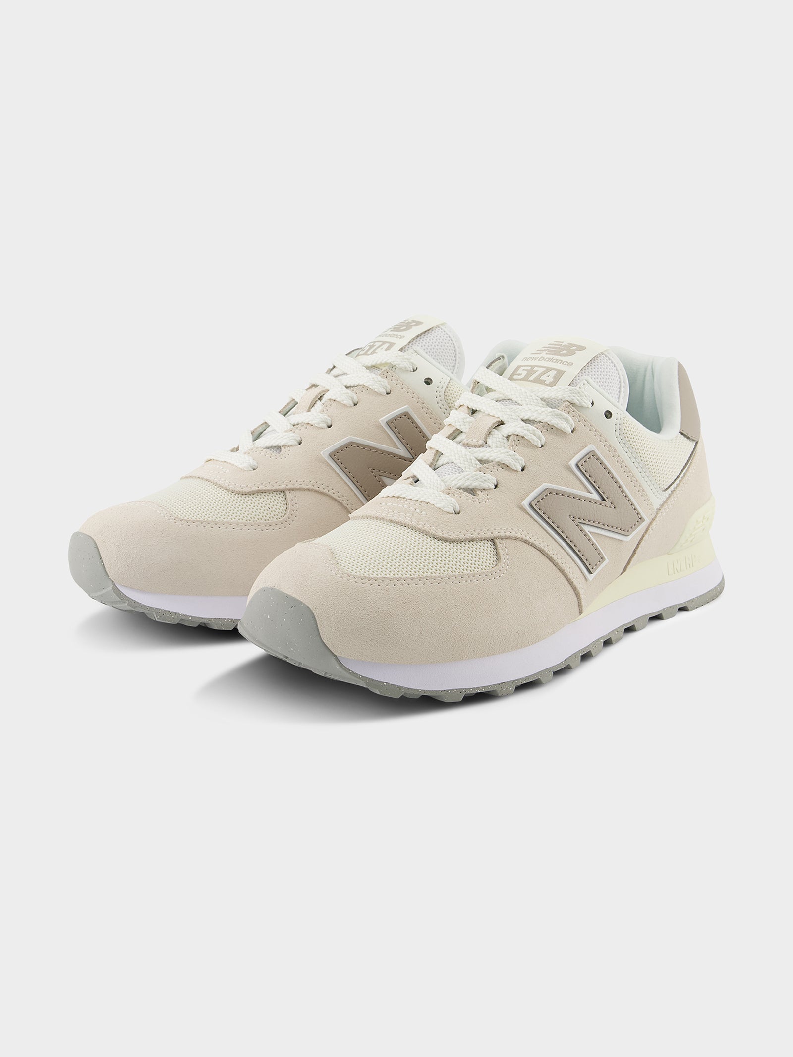 Unisex 574 Sneaker in Beige