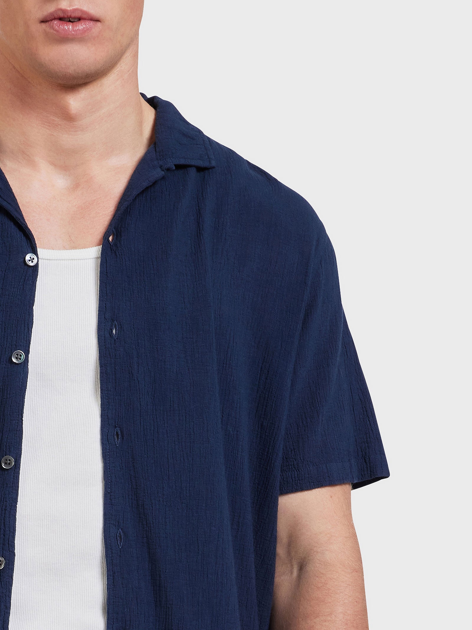 Bedford Short Sleeve Shirt in Navy Blue