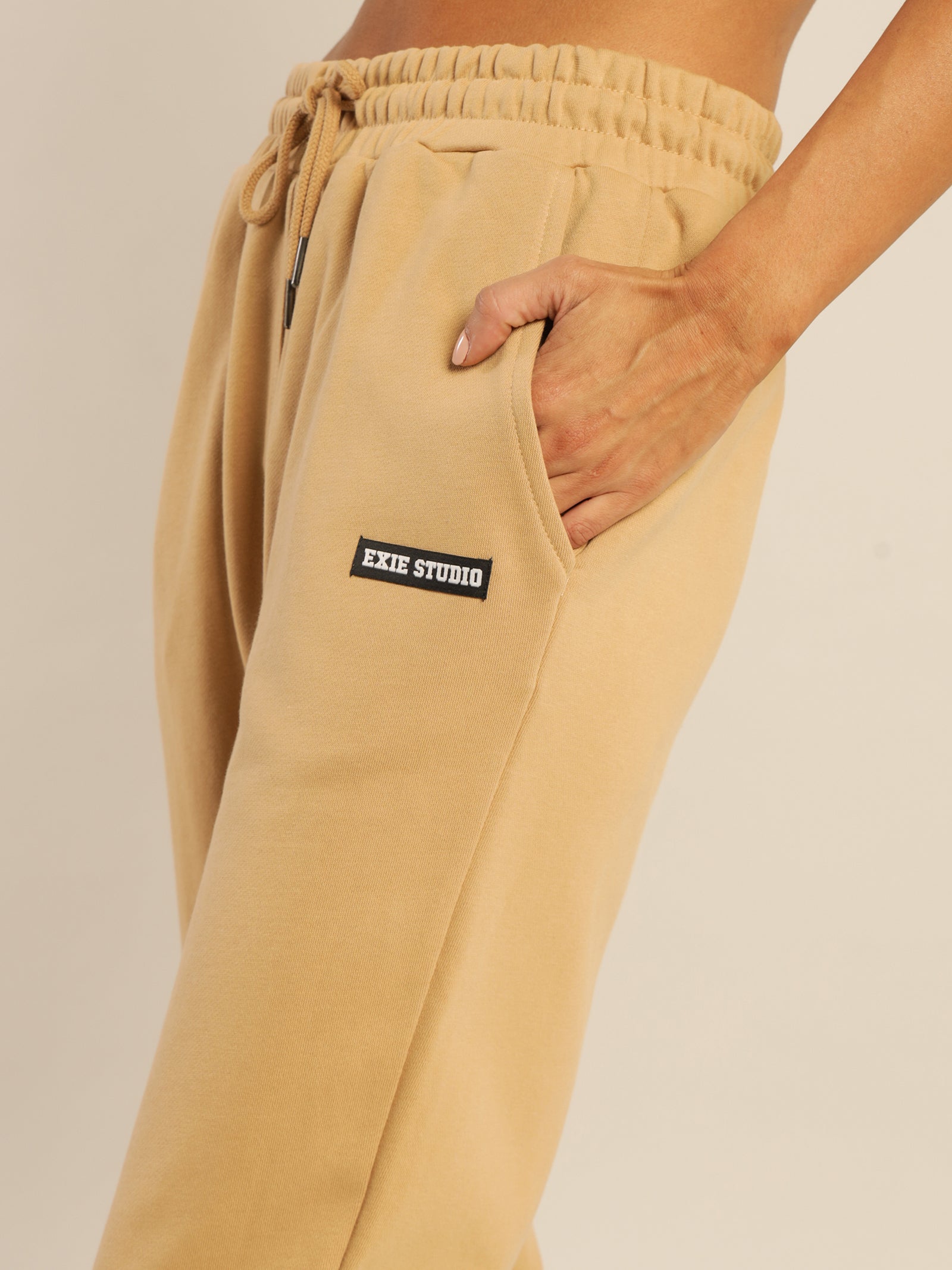 Lifter Trackpants in Beige