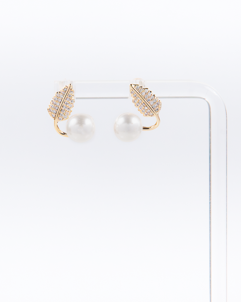 NYU NYU Petal Pearl Drop Earrings