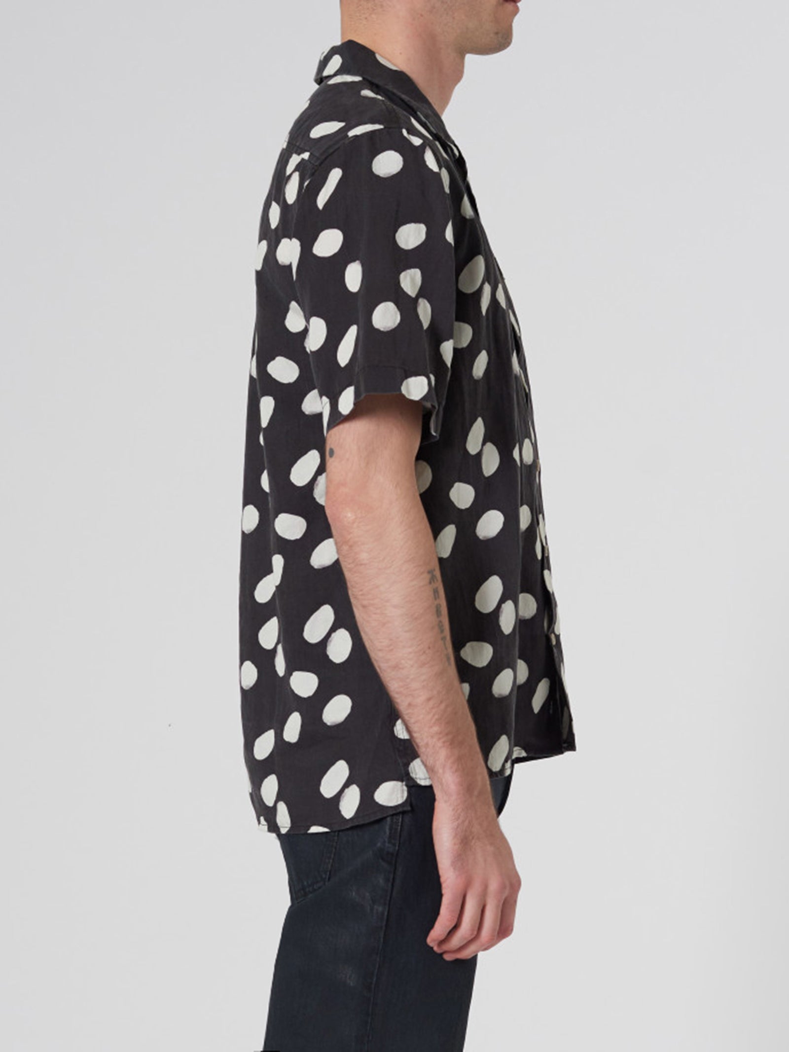 Curtis Short Sleeve Dot Shirt in Black