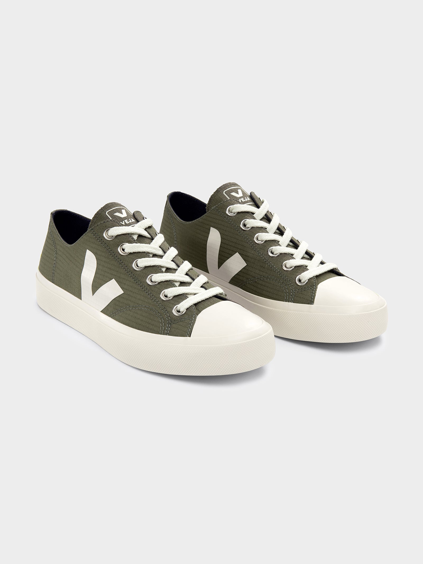 Mens Wata II Low Sneakers in Khaki Green & White