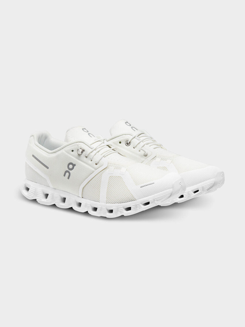 Mens Cloud 5 Sneakers in Undyed White/White