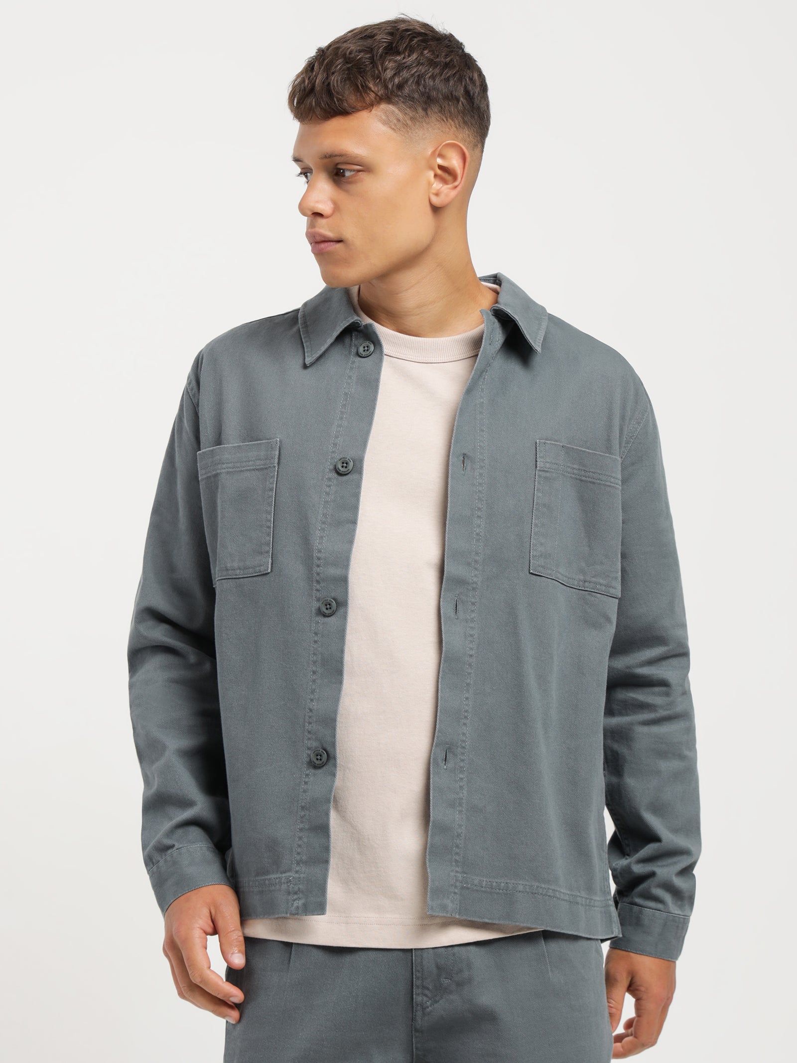 Beau Twill Overshirt in Bottle Green