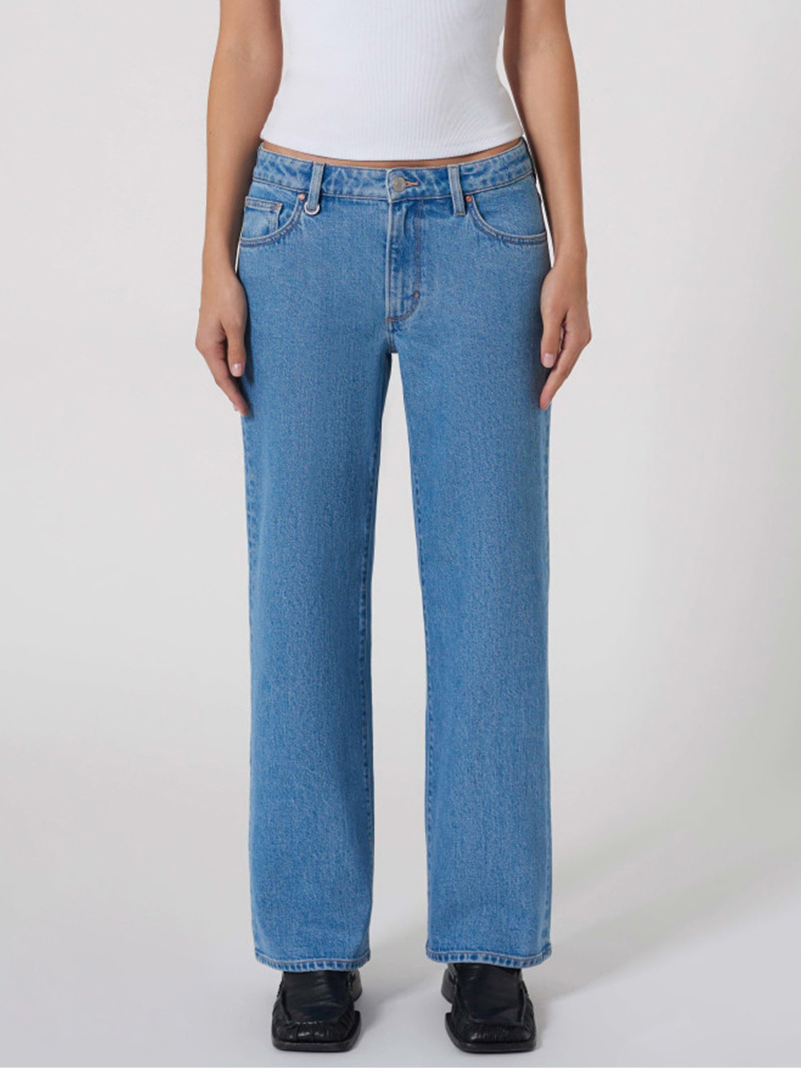 Daria Boyfriend Jeans in Memoir Mid Vintage Indigo